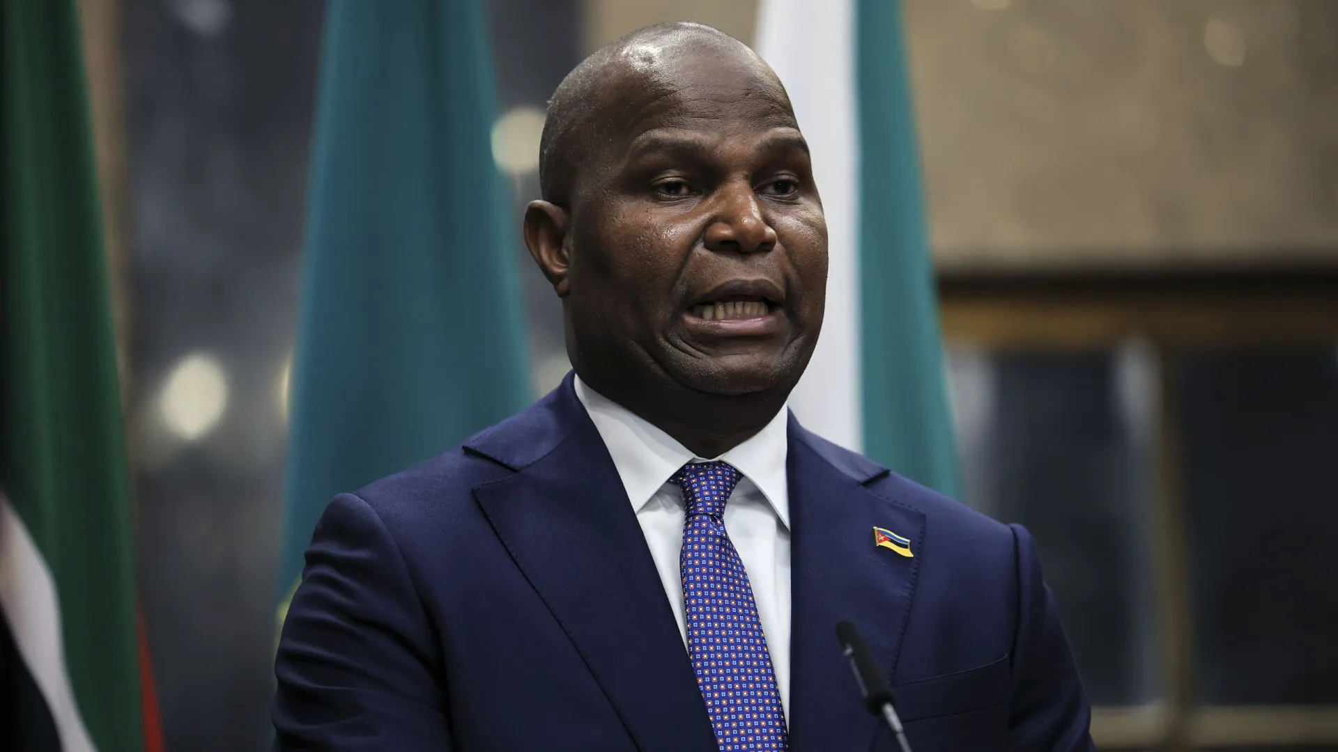 Chapo quer criação de entidade para impor disciplina no Porto da Beira