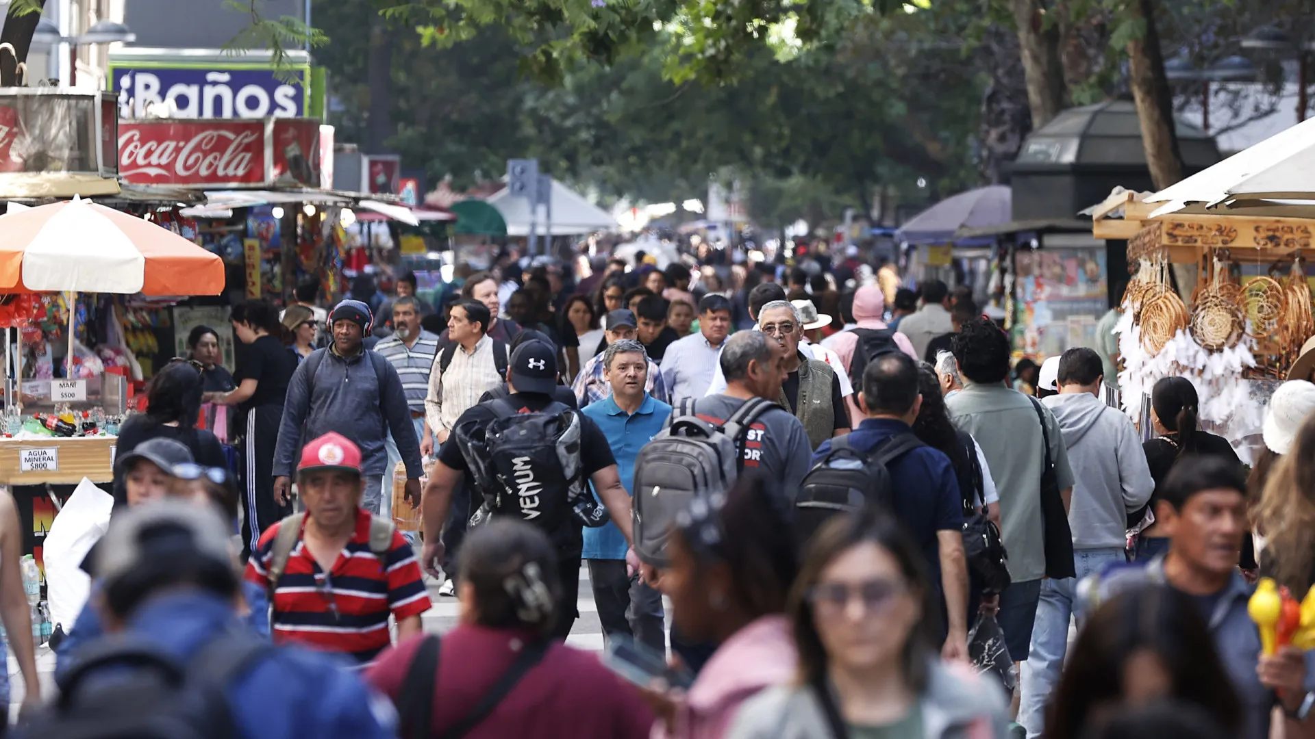 
                    Eleições no Chile: Venezuelanos são alvo de ataques da extrema-direita
                