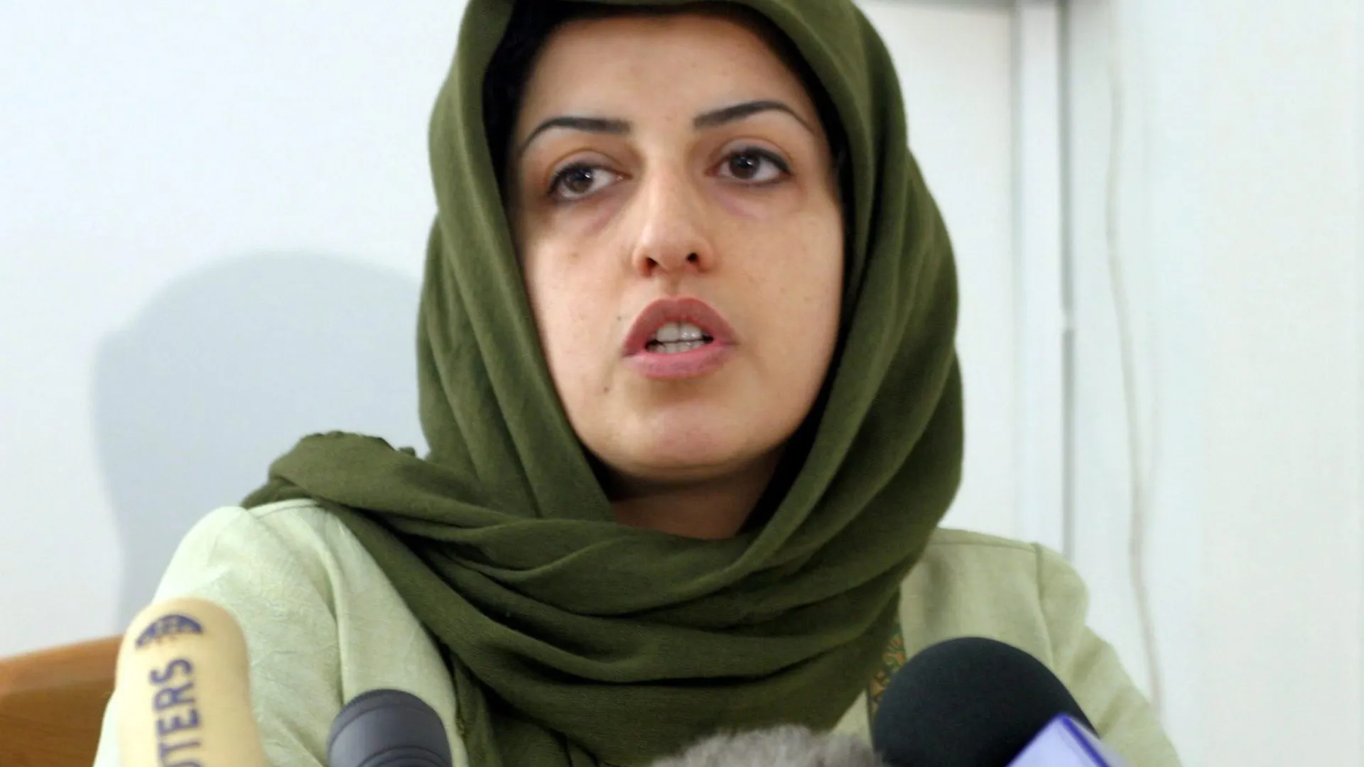 
                    UE exige a Teerão que liberte Nobel Narges Mohammadi: 