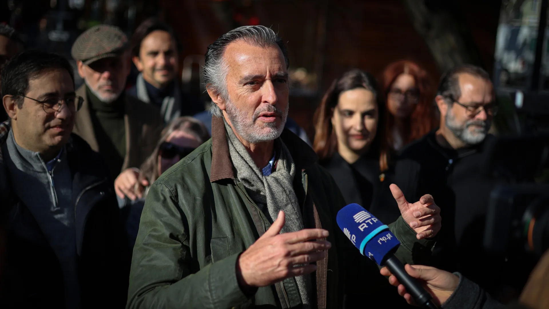 
                    Políticos devem ter visão 