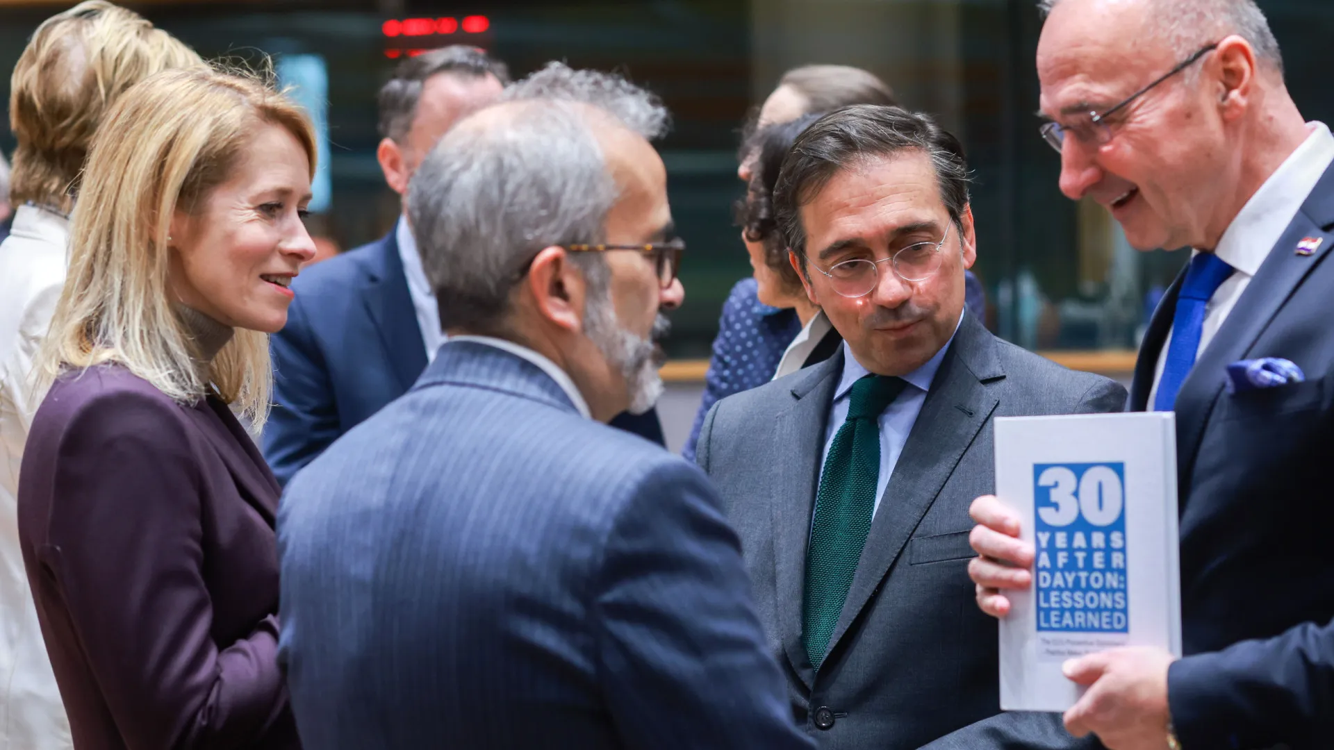 
                    MNE da UE tentam desbloquear apoio à Ucrânia para 2026 e 2027
                