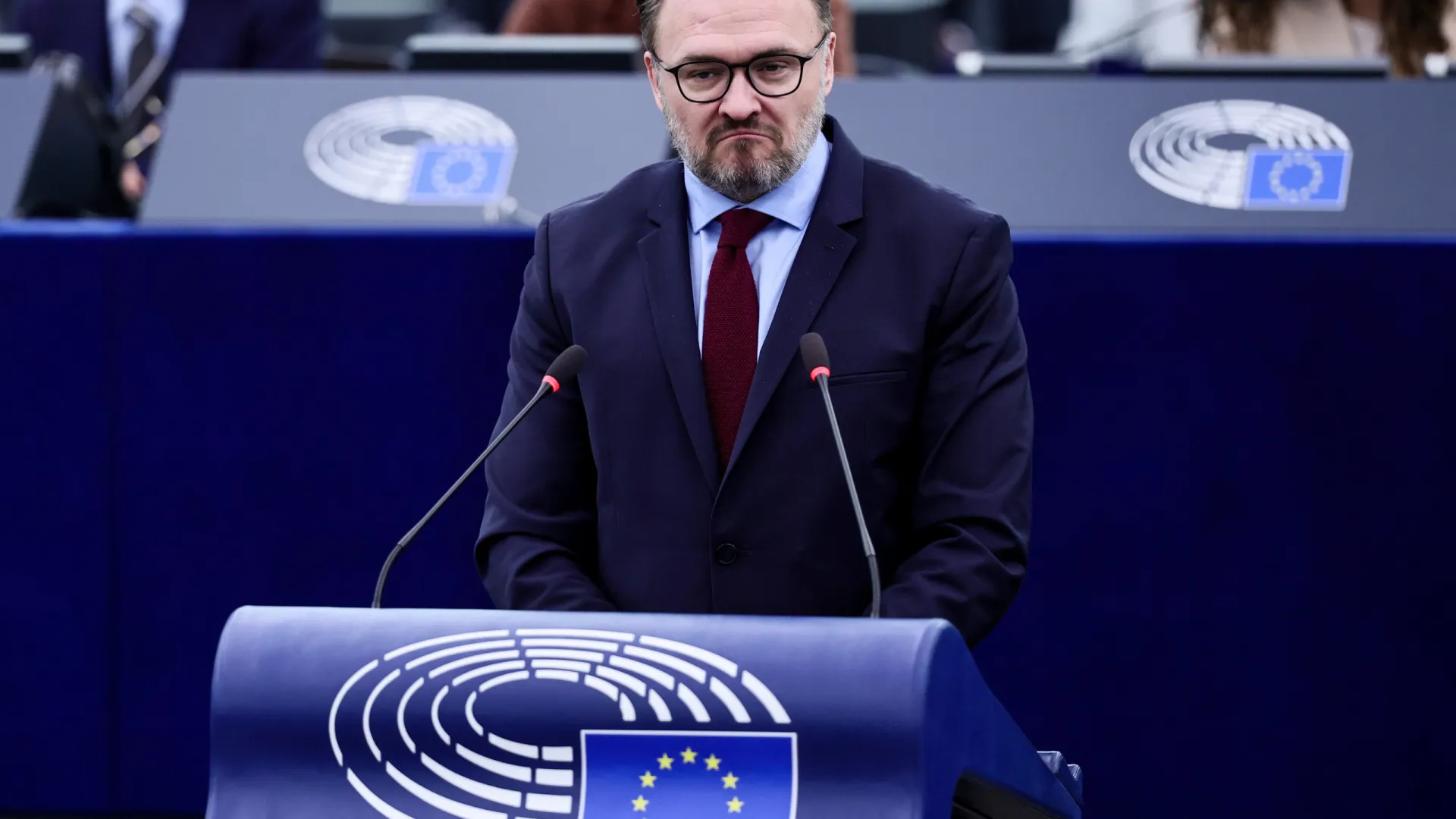 
                    Comissão Europeia pede que nunca mais seja importado gás russo liquefeito
                