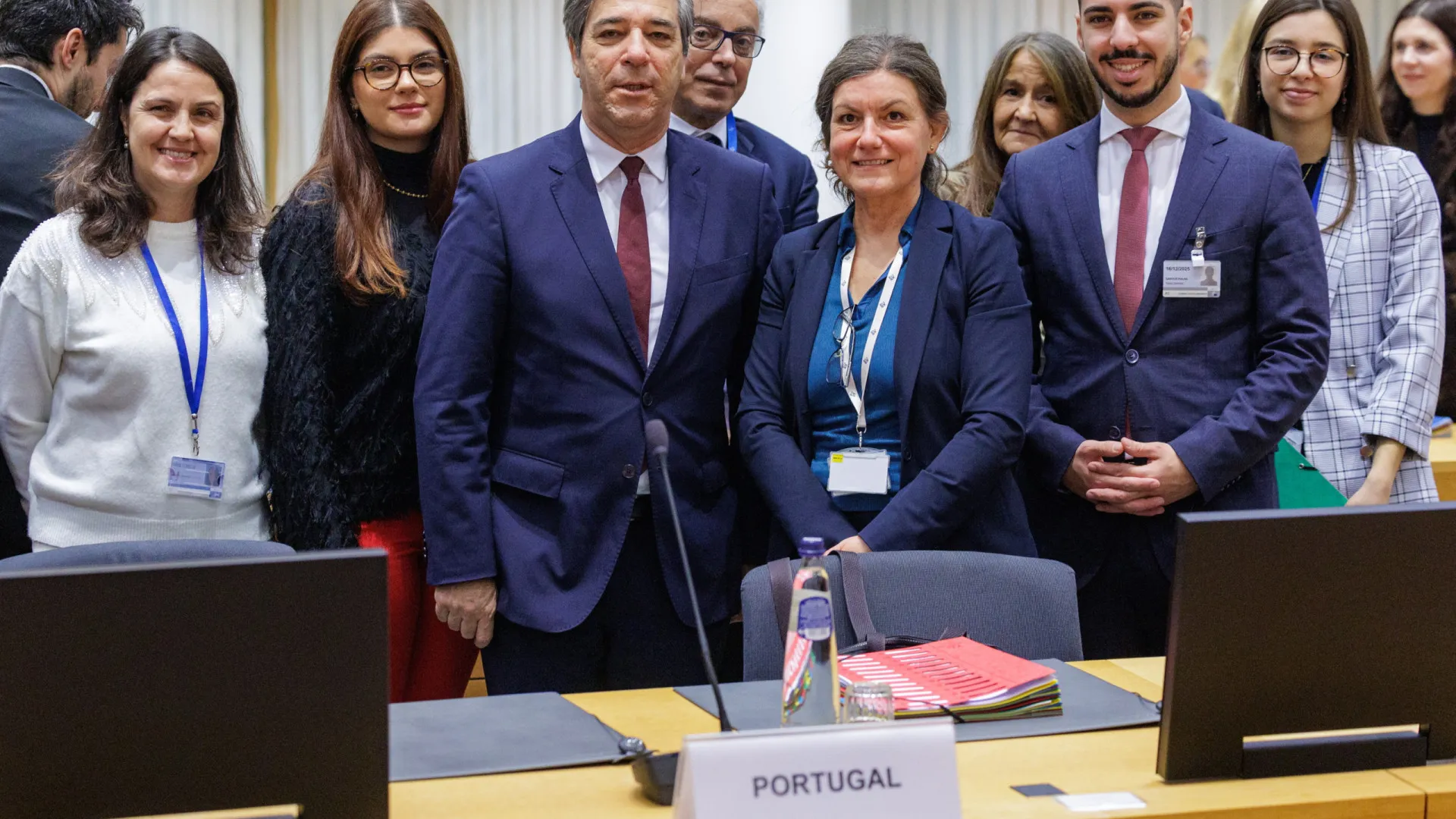 
                    Avança fusão das carreiras de guarda-florestal, vigilantes e guarda-rios
                