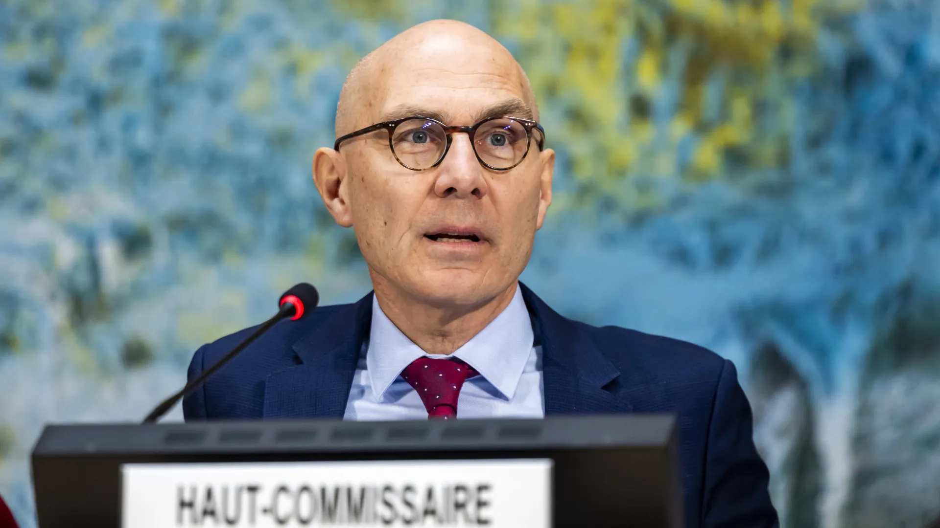 
                    População do Sudão vive num 