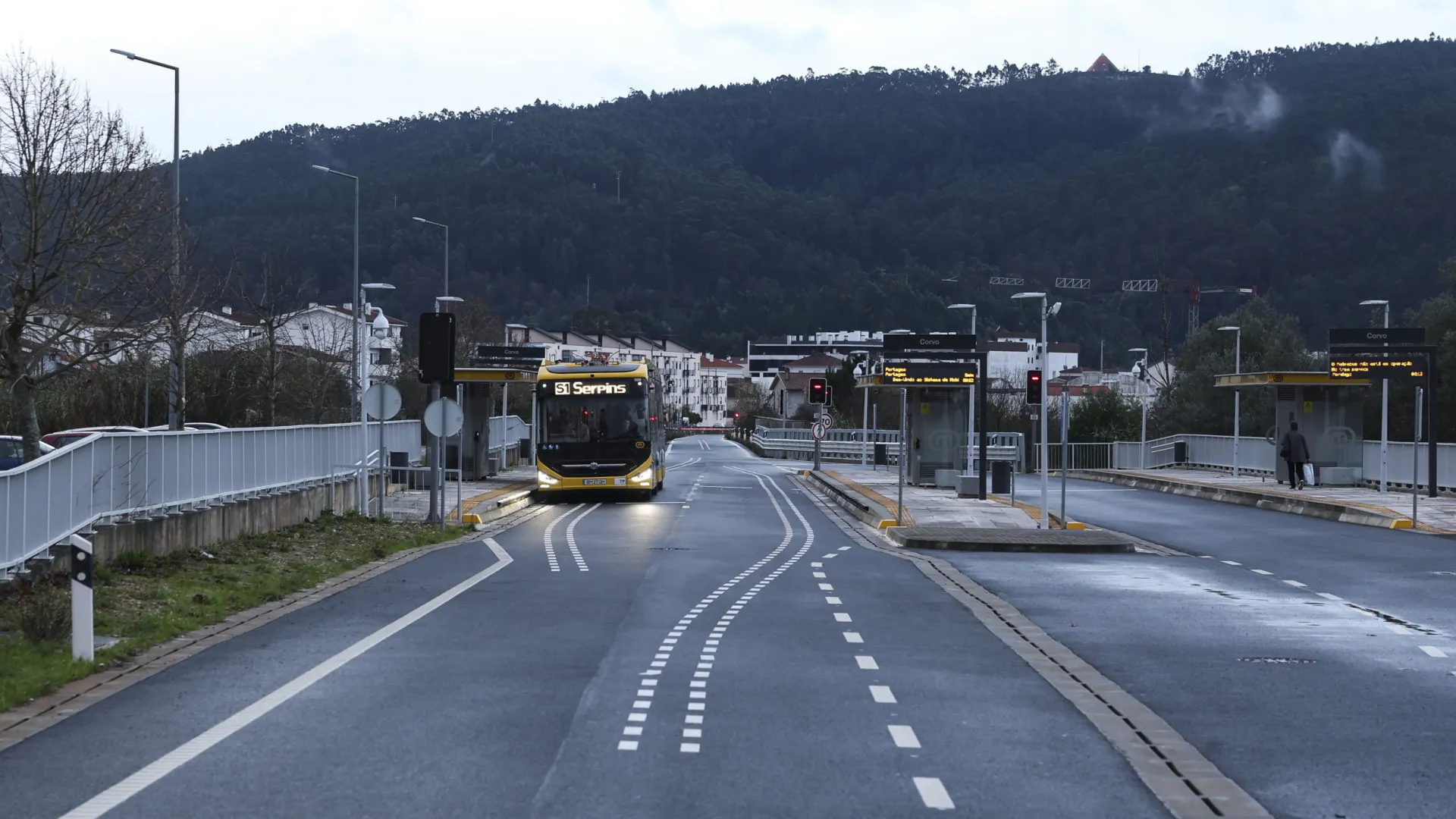 
                    Troço do 'metrobus' entre Lousã e Serpins fica fechado até agosto
                