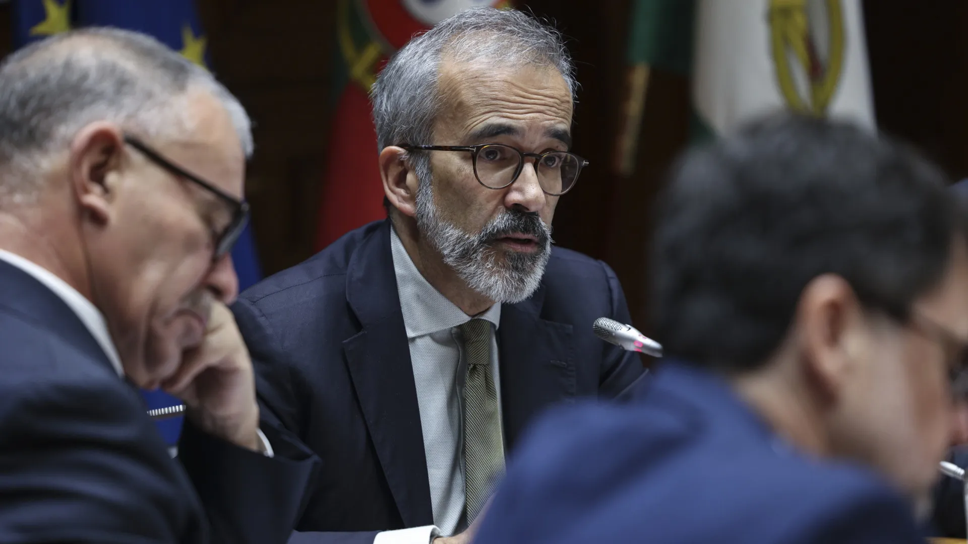 
                    Parlamento vai ouvir MNE sobre voo de Estado com mulher de Sissoco Embaló
                