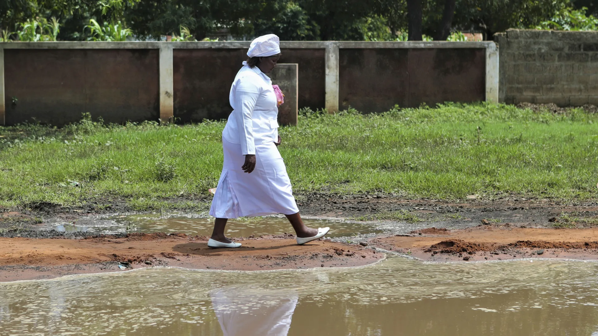 
                    Ministro alerta para impacto da desinformação no tratamento da cólera em Moçambique
                