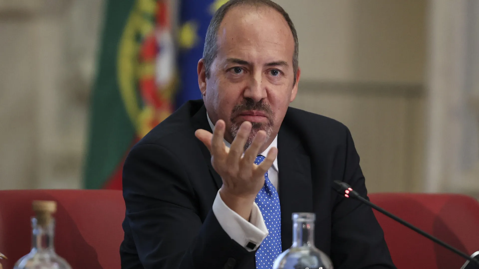 “Flexissegurança”. Santos Pereira defende banco de horas individual