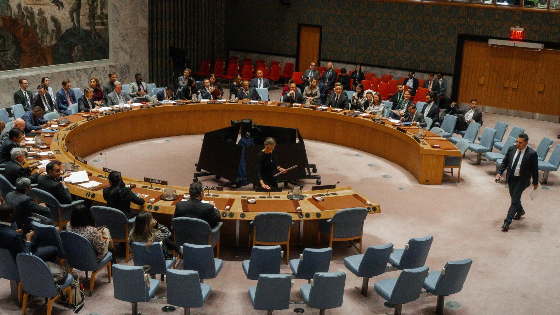 
                    Conselho de Segurança da ONU reúne-se a pedido da Ucrânia (após ataques)
                