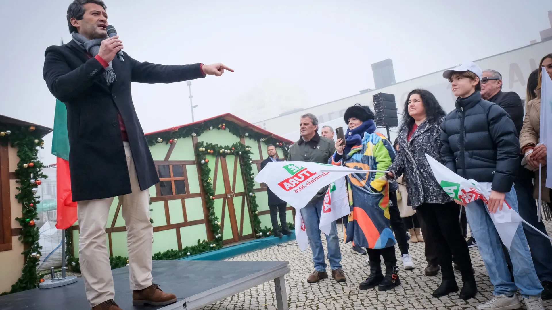 
                    Ventura diz que esclarecimento da PGR sobre Gouveia e Melo foi  