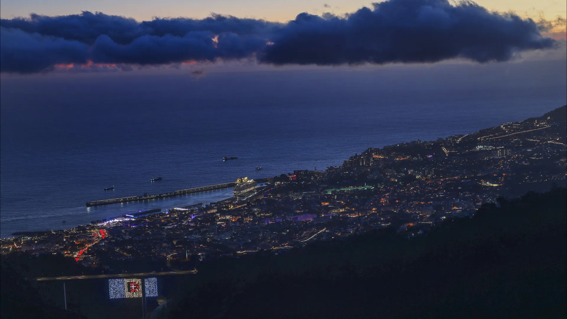 
                    Ilha da Madeira sob aviso amarelo devido ao vento forte
                