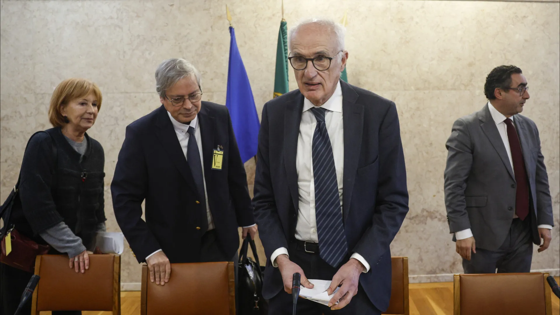 
                    CGI da RTP? ERC arquiva exposição apresentada por Arons de Carvalho
                