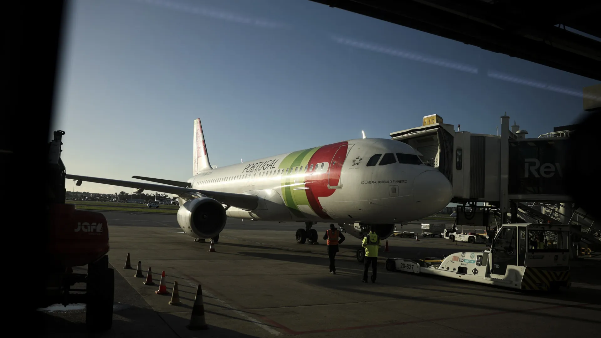 
                    Parpública confirma duas propostas pela TAP: Air France-KLM e Lufthansa
                