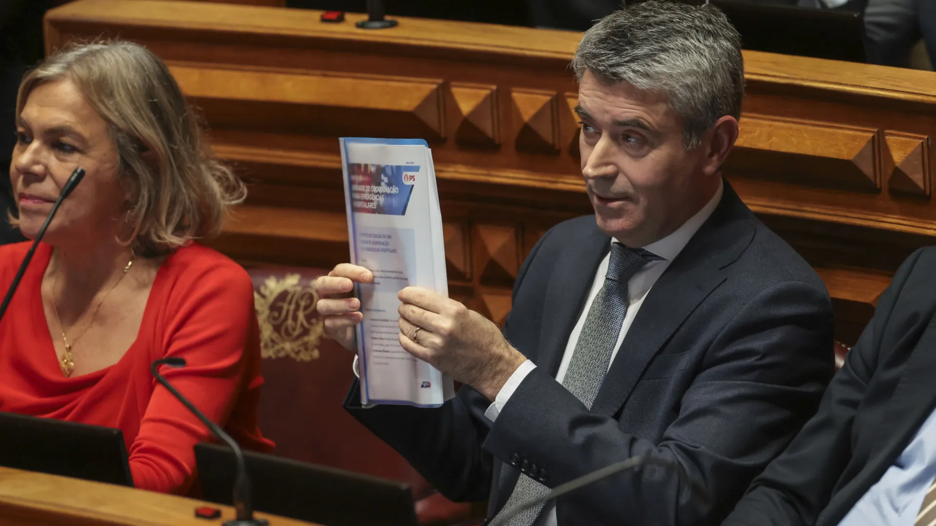 
                    Governo transformou INEM 