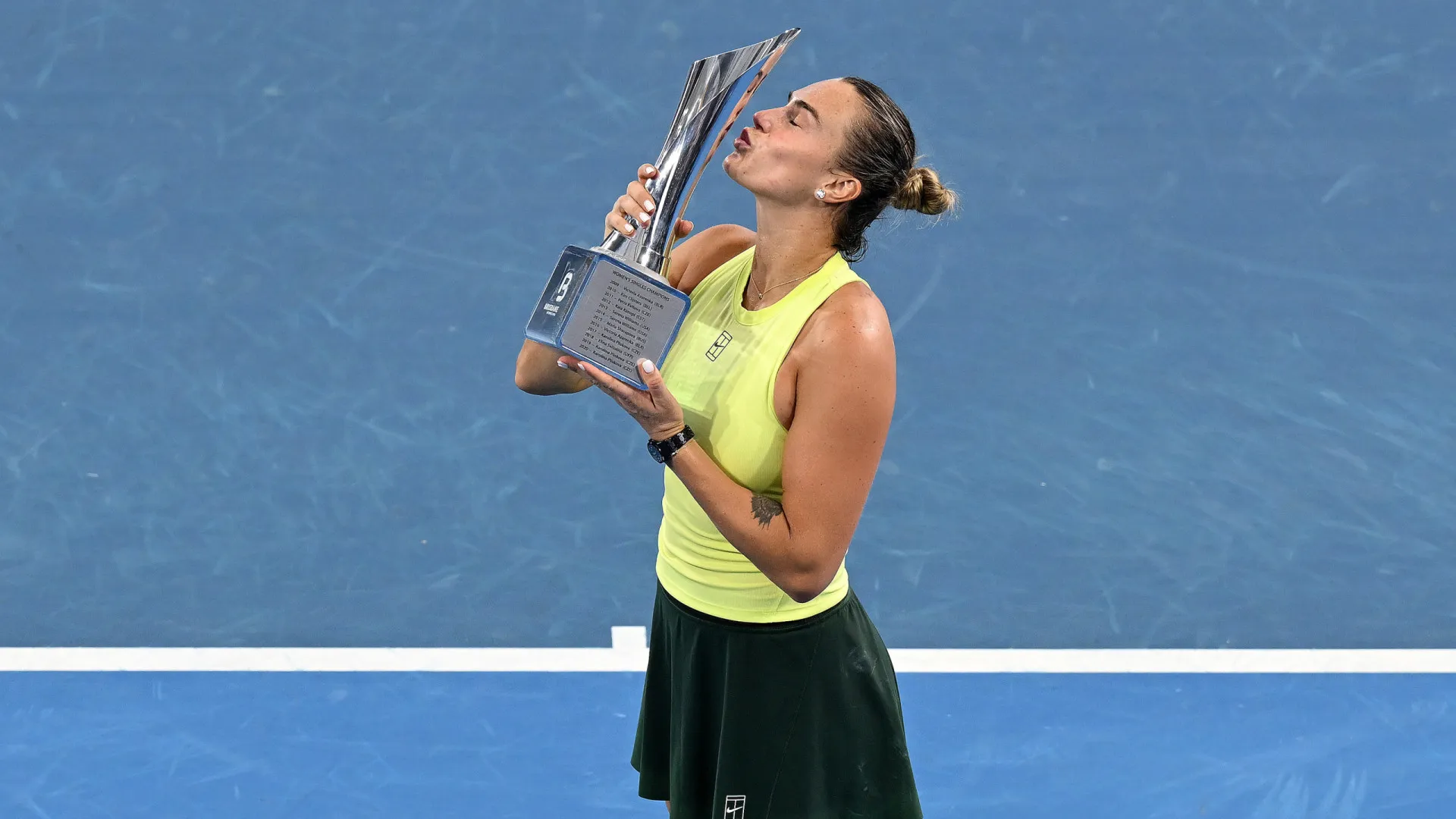 
                    Aryna Sabalenka e Daniil Medvedev conquistam torneio de ténis de Brisbane
                