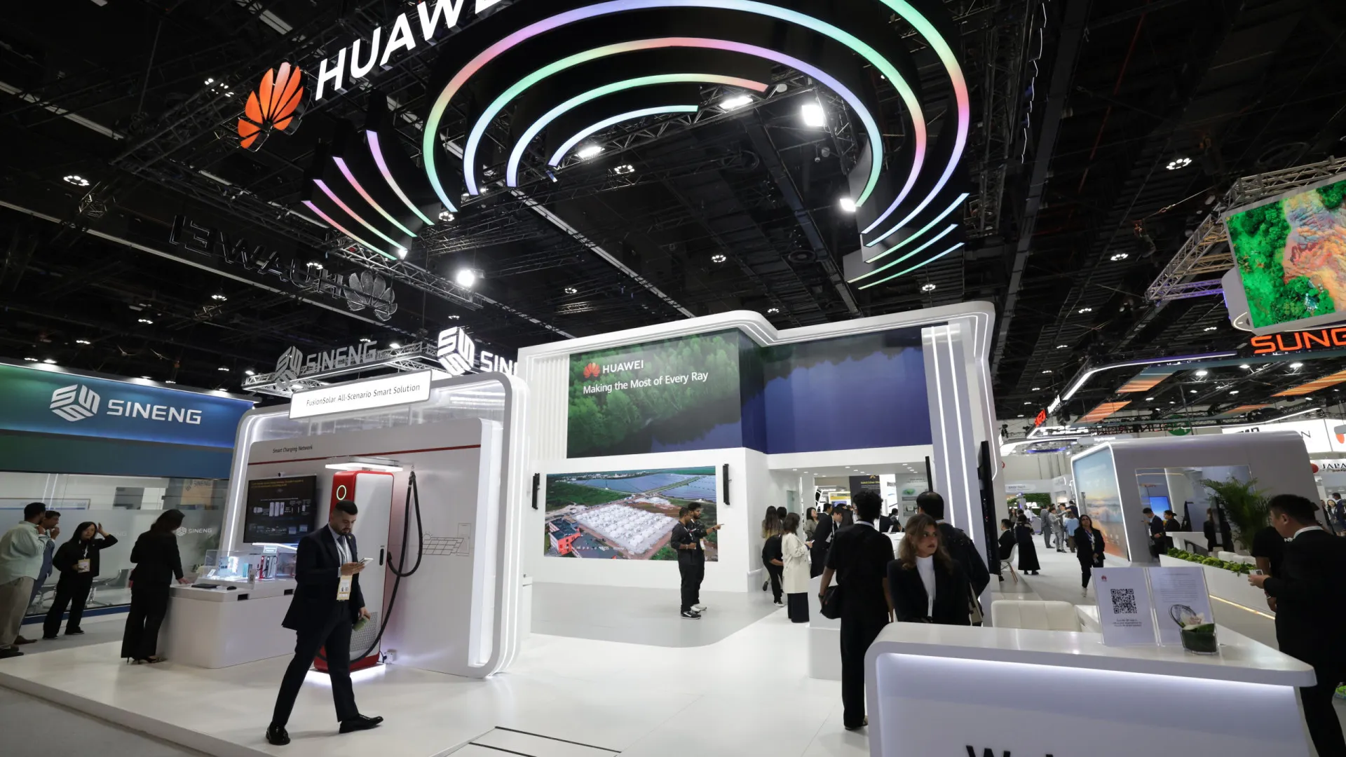 Lucro da chinesa Huawei sobe 8,73% em 2025 para 8,450 milhões de euros