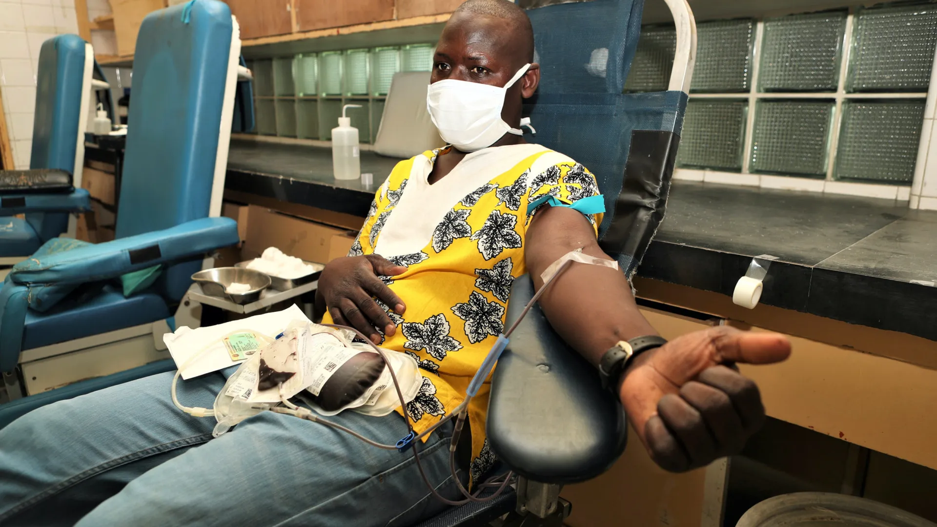 
                    Preconceito e dúvidas ainda afastam moçambicanos das dádivas de sangue
                