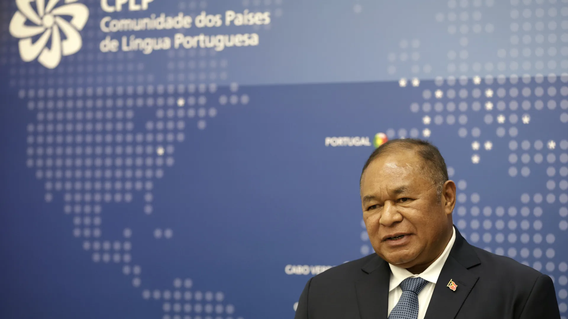 
                    Presidência timorense quer missão da CPLP a Bissau 