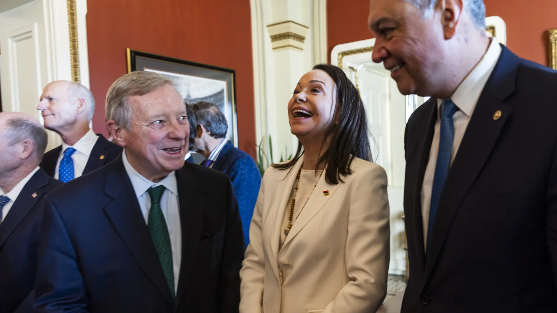 Trump diz que Corina deu-lhe medalha de Nobel por trabalho: "Maravilhosa"
