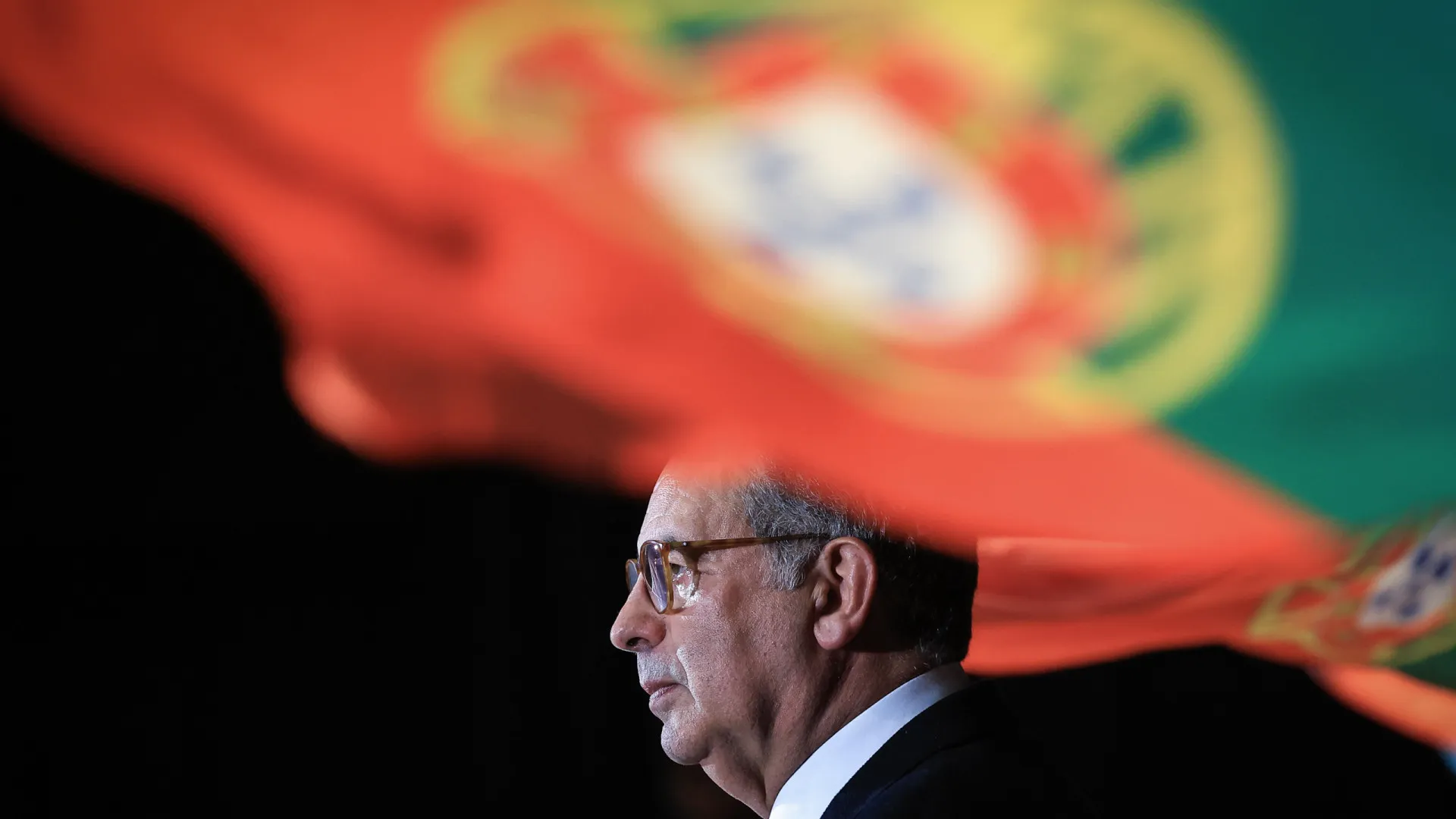 
                    Seguro é o mais votado com 30,69%, com 1.150 freguesias apuradas
                