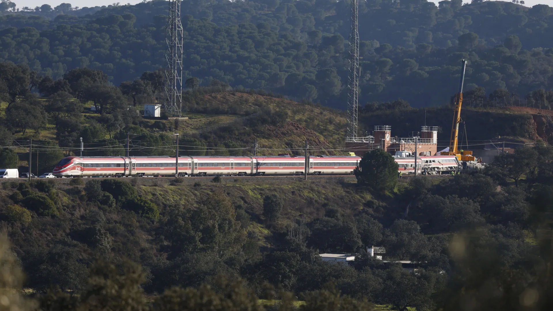 
                    Sobe para 42 número de mortos em desastre ferroviário em Espanha
                