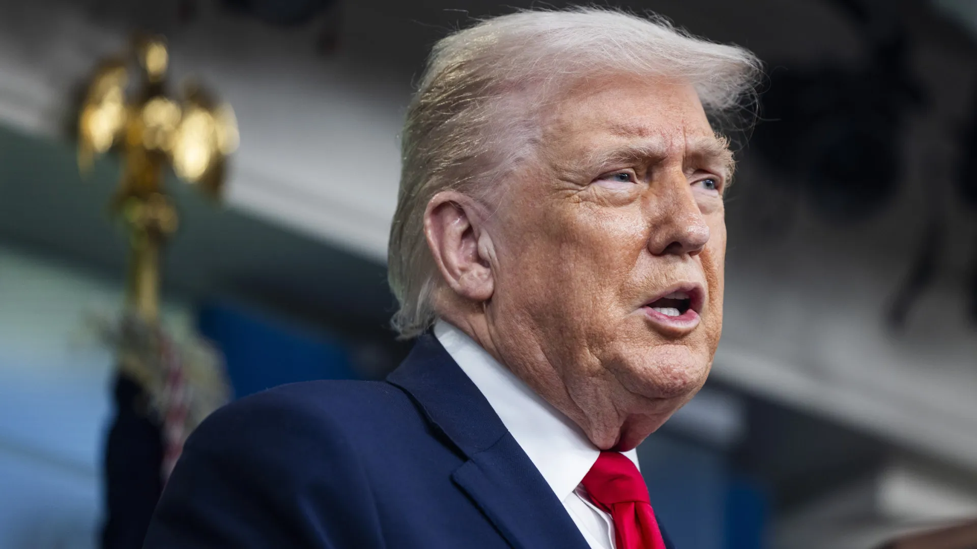 
                    Trump discursa hoje no Fórum de Davos em clima de alta tensão com Europa
                