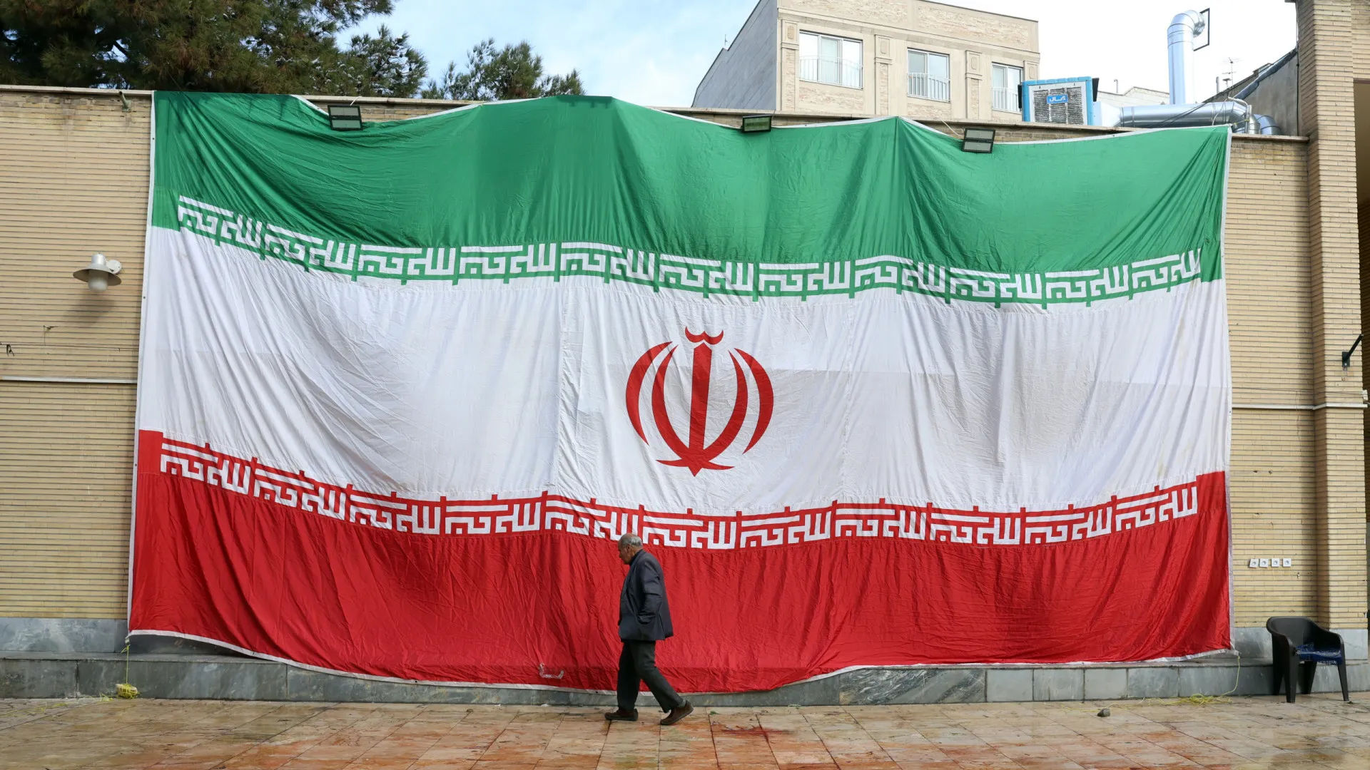 
                    ONU pede a Teerão que pare 