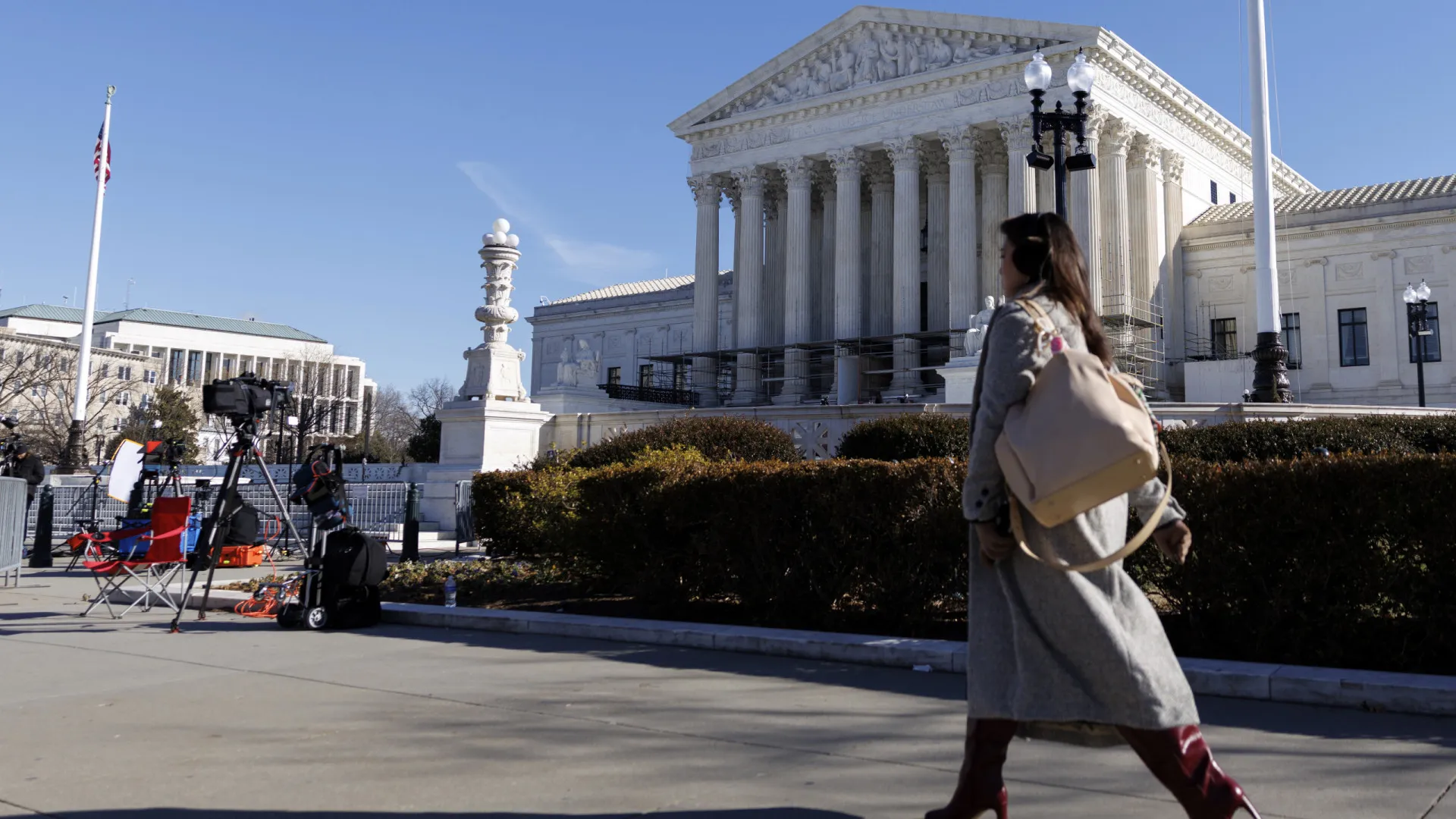 
                    Empresas norte-americanas exigem reembolso após decisão do Supremo
                