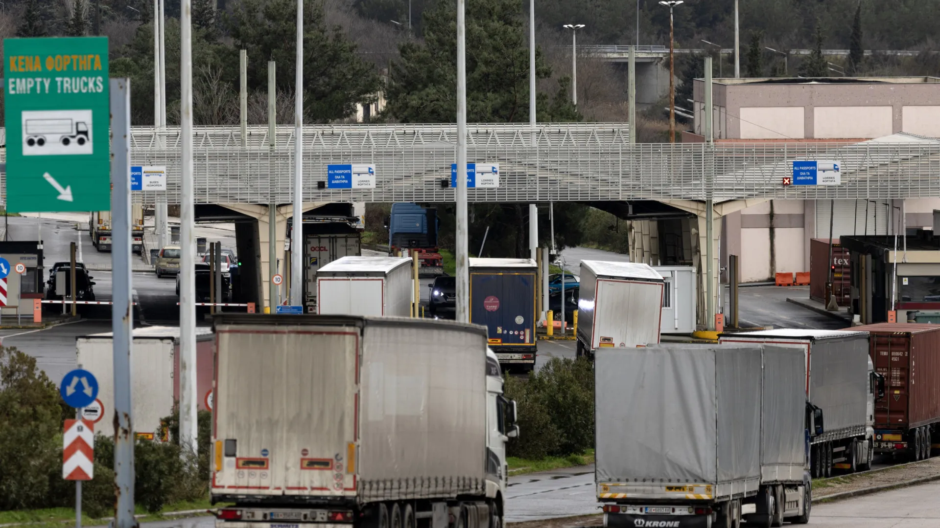
                    Camionistas da Sérvia, Bósnia (e mais) bloqueiam fronteiras para a UE
                