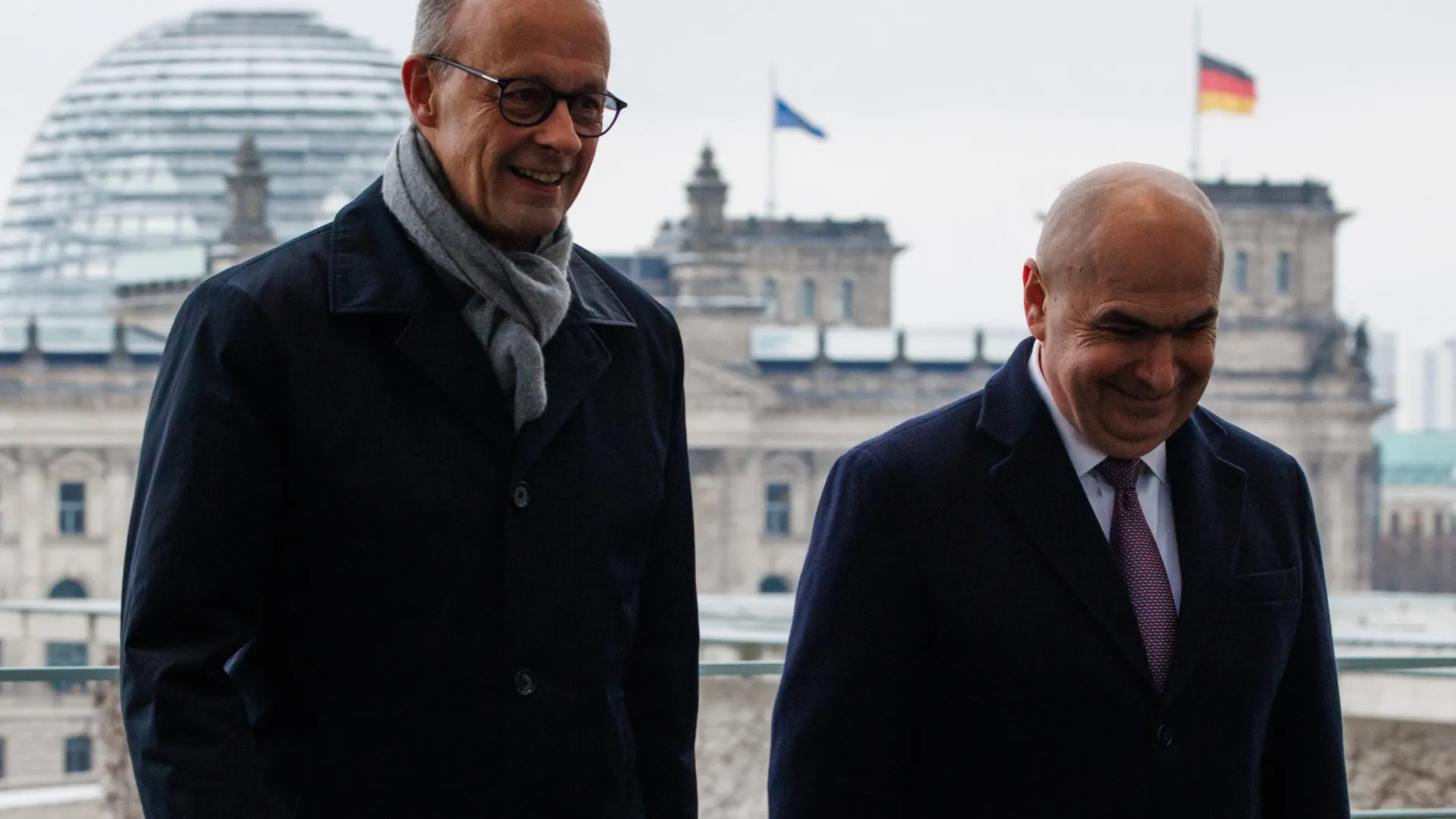 
                    Dias do regime iraniano estão 