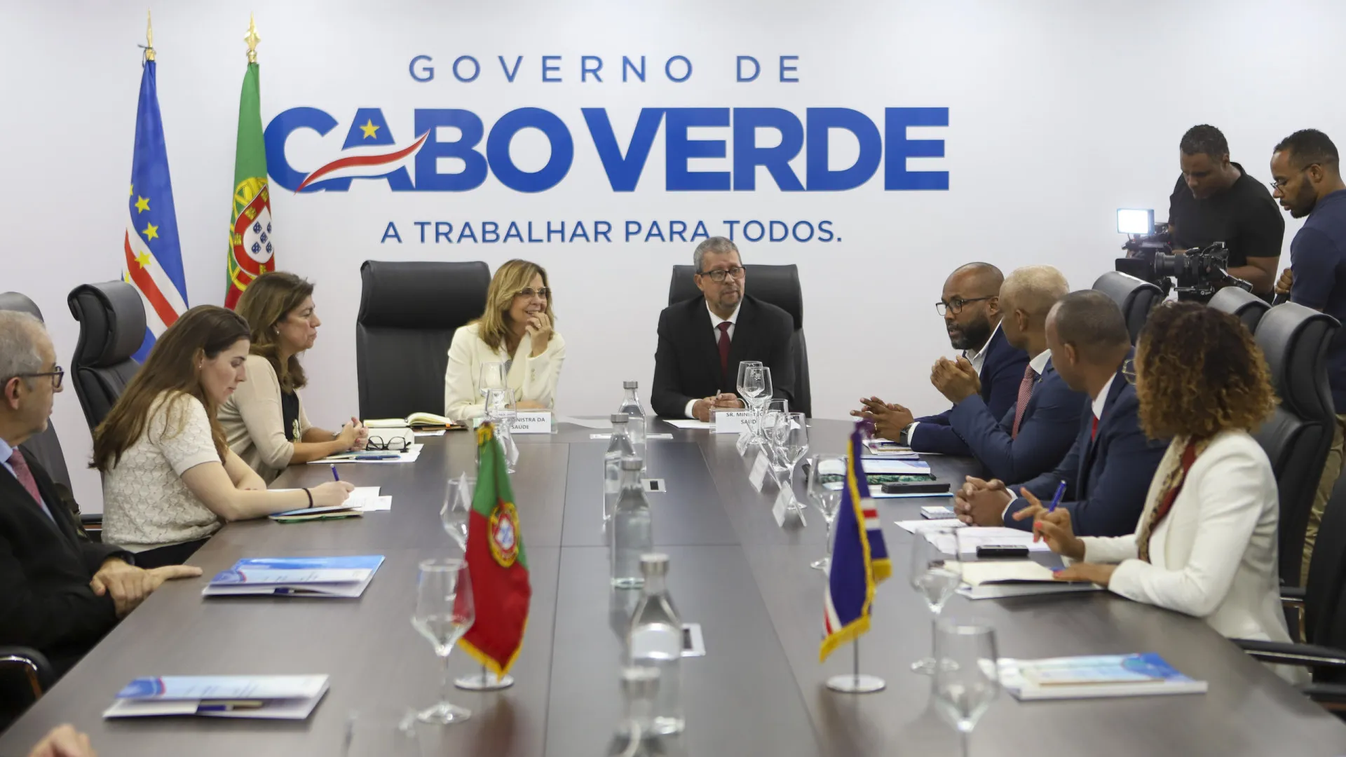 
                    Cabo Verde realiza 1.º transplante renal em breve com apoio de Portugal
                