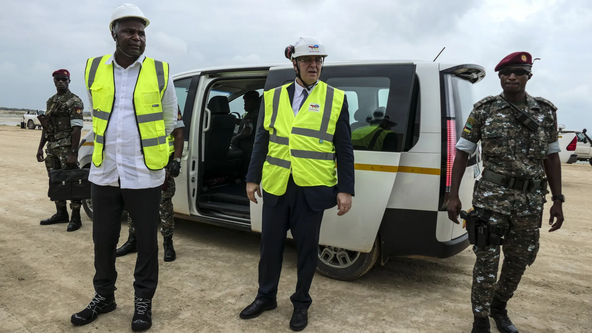 
                    É preciso acabar com 