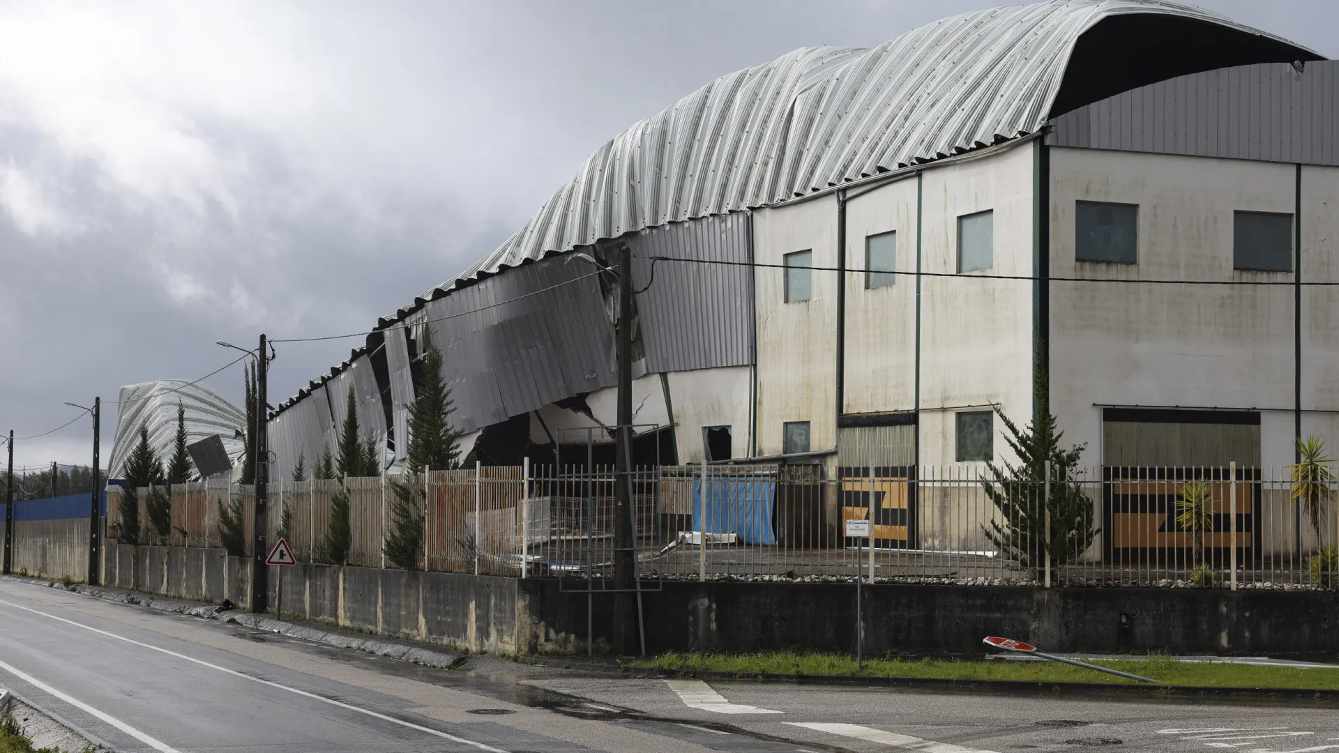 
                    Empresários de Santarém, Leiria e Coimbra pedem apoios a fundo perdido
                