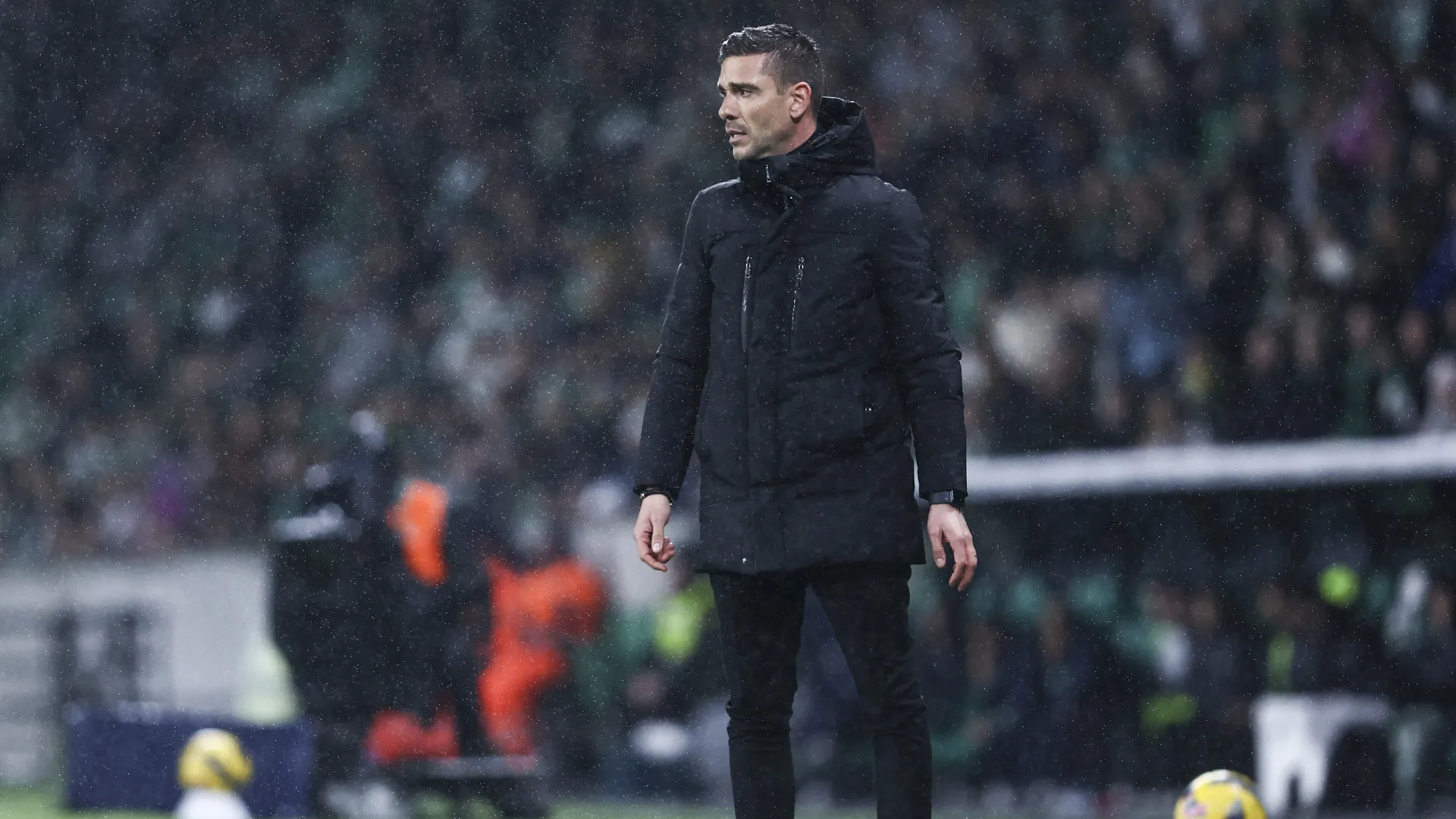 Nacional visita Moreirense com pensamento apenas na vitória