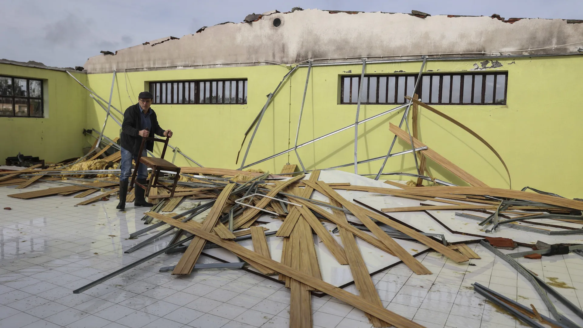 
                     Quase todas as habitações do concelho de Alvaiázere com danos
                