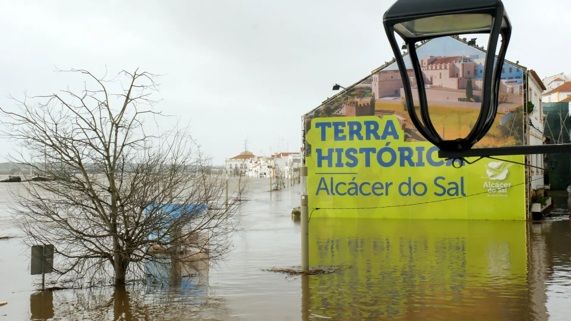 
                    Alcácer do Sal contabiliza 30 milhões de prejuízos e reclama apoio
                