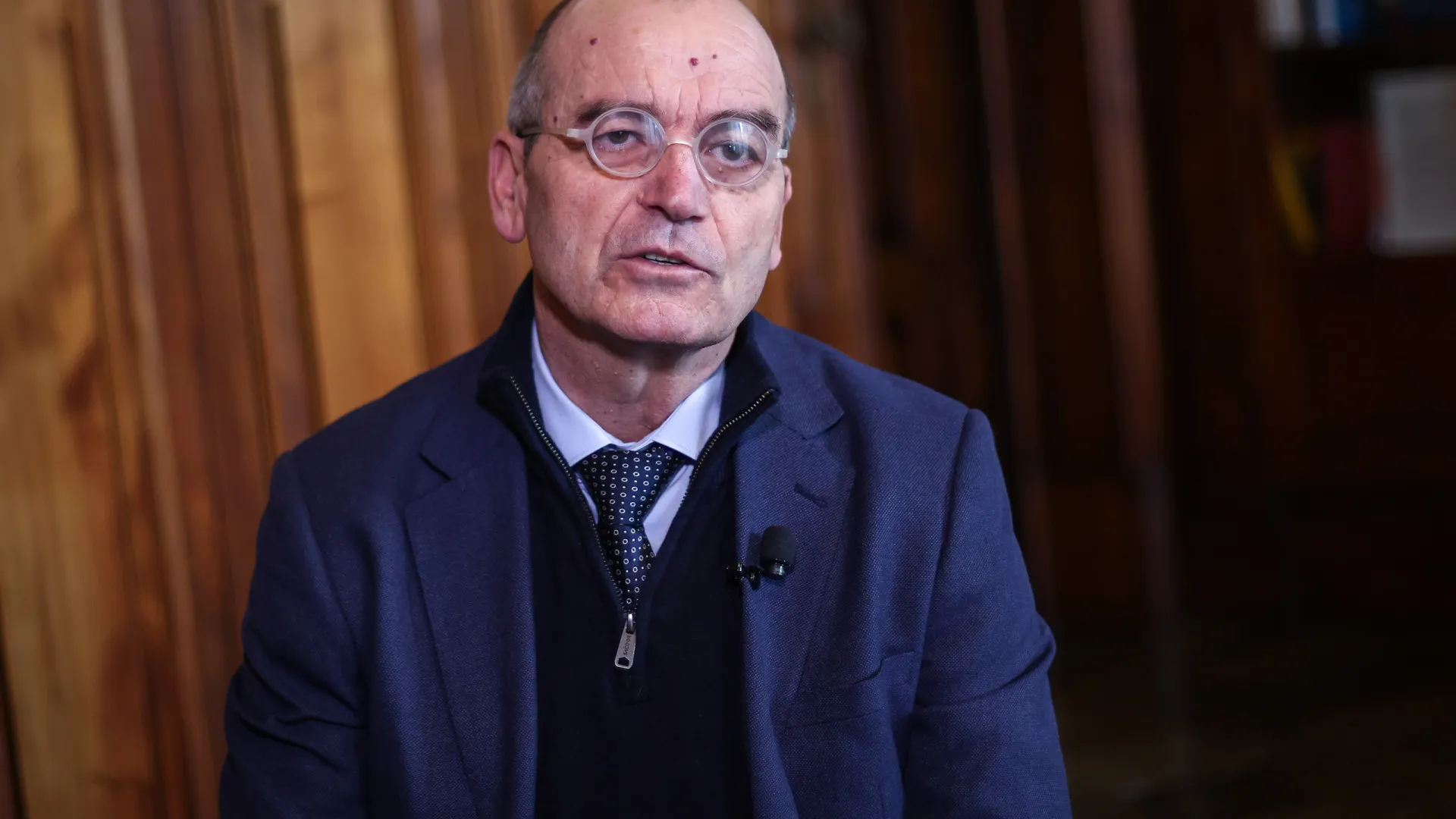 
                    Há mais de 13.200 presos. Diretor fala em 