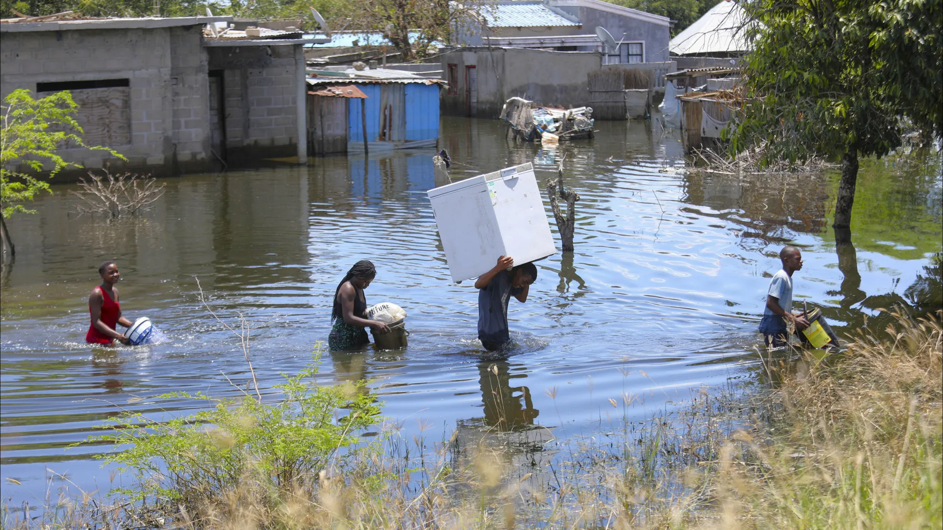 Empresários moçambicanos estimam fecho de 240 empresas devido às cheias