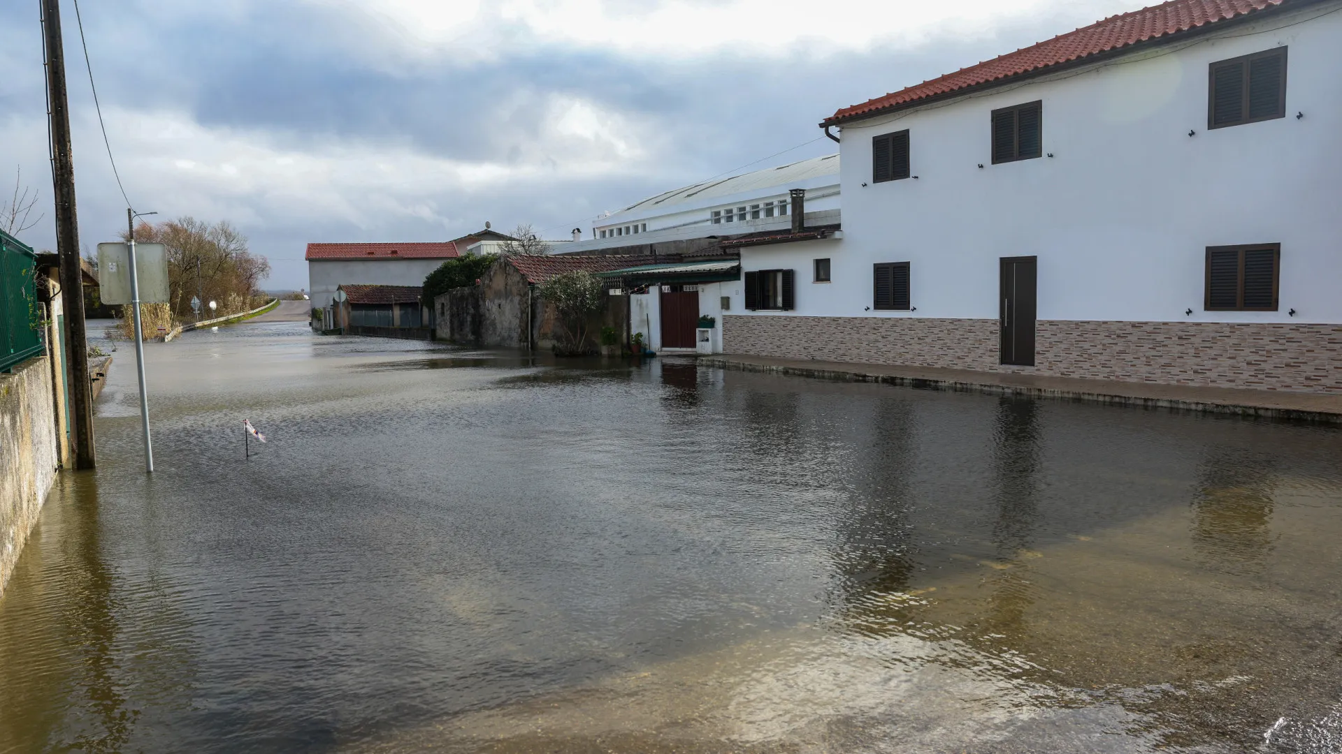 
                    Autarca de Montemor-o-Velho acusa APA de não deixar funcionar bombagem
                
