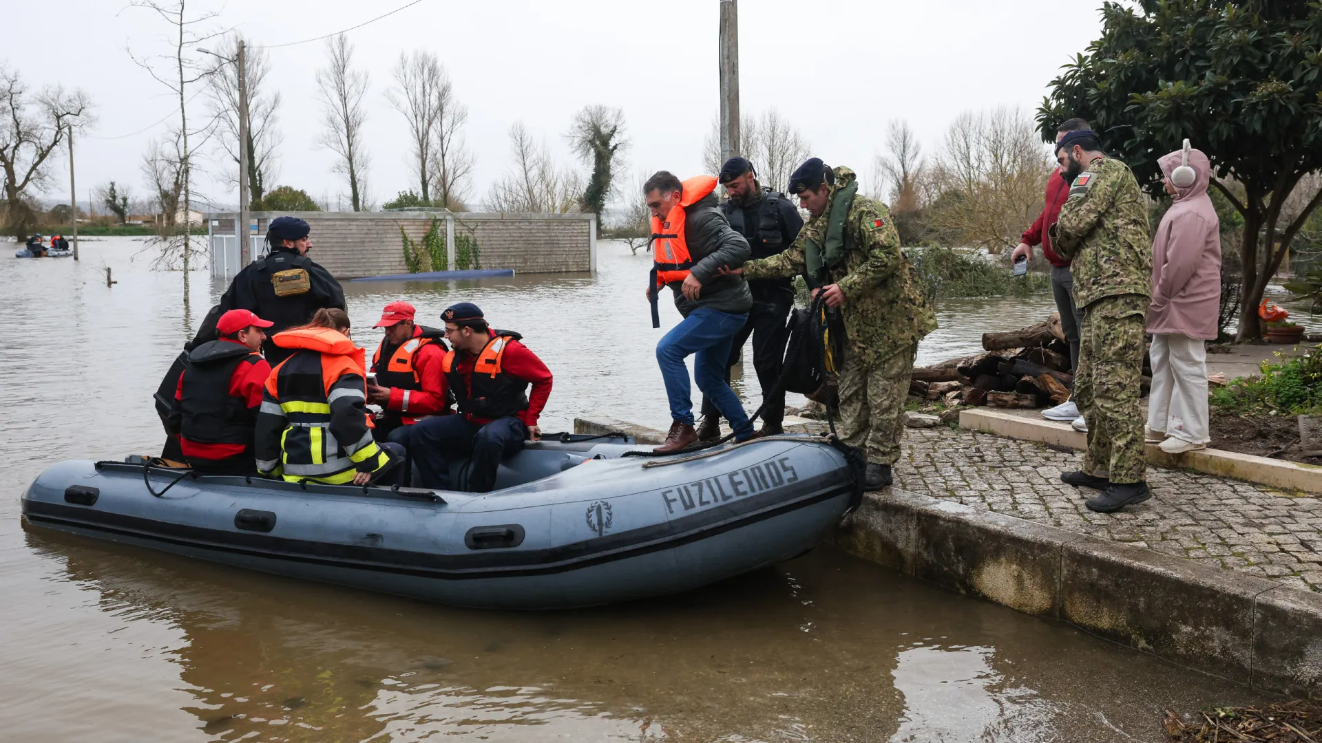 
                    Ereira isolada pelo Mondego votou com sentimento agridoce
                
