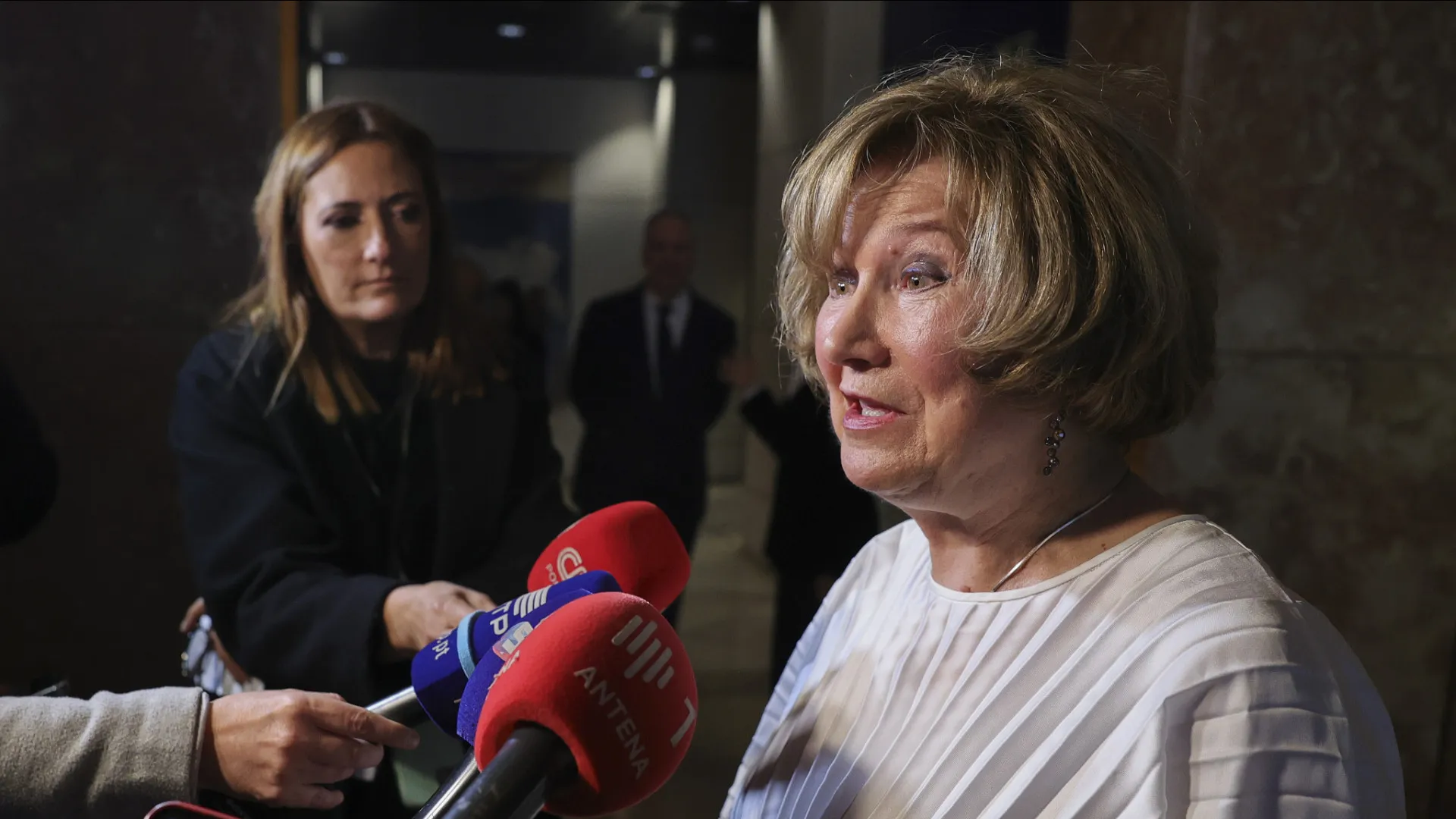 Lídia Jorge apela à vigilância sobre IA em defesa do pensamento humano