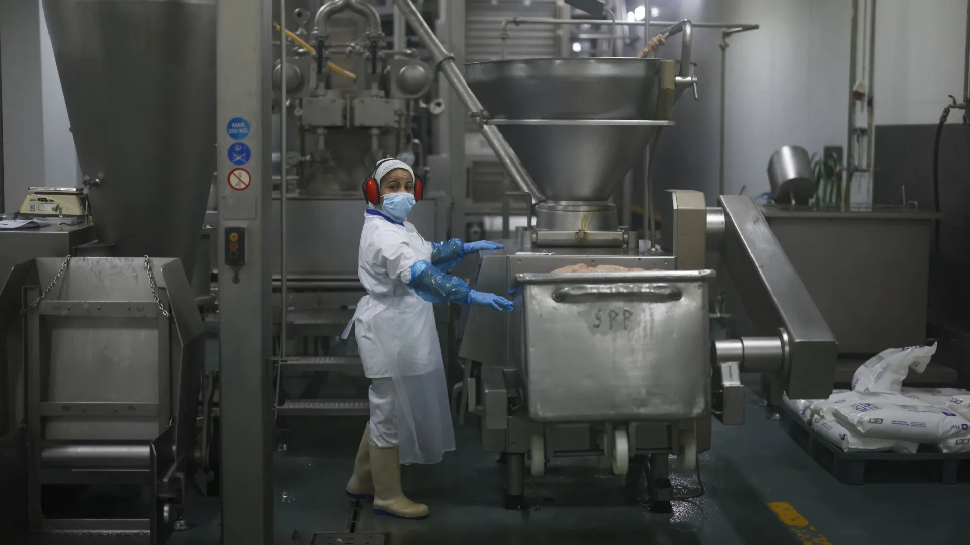 
                    Custos horários da mão-de-obra sobem para 34,9€ e 38,2€ na UE e zona euro
                