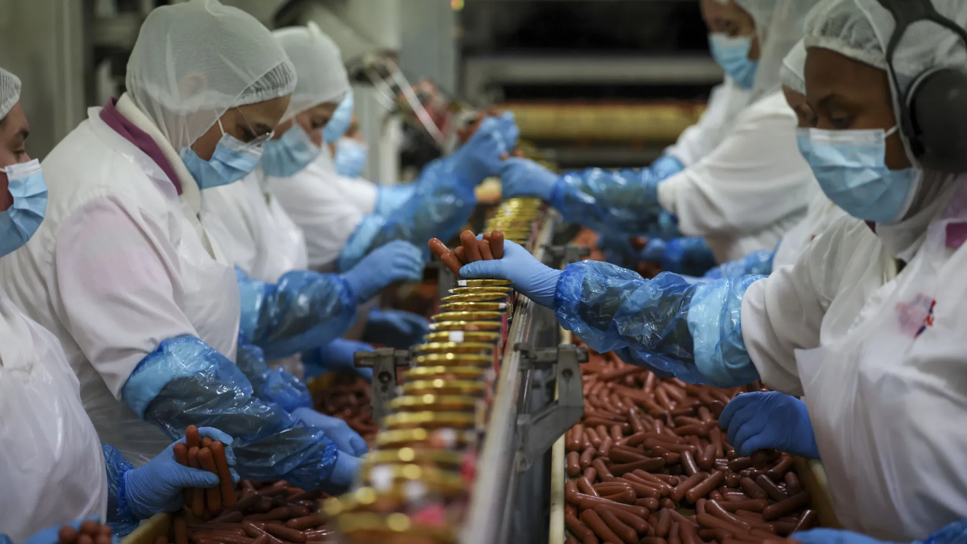 
                    Após insolvência, Sicasal retoma produção com parte dos trabalhadores
                