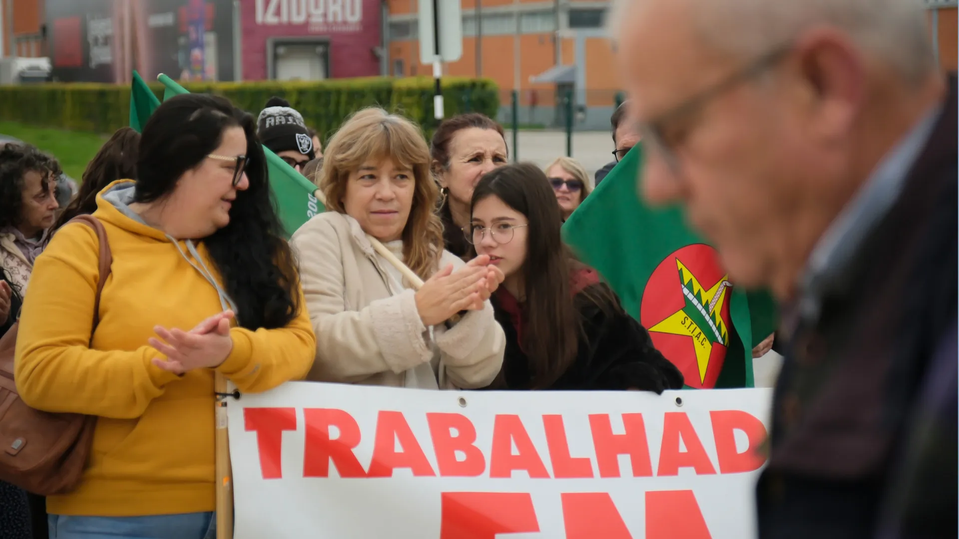 
                    Trabalhadores da Izidoro em luta por melhores salários no Montijo
                