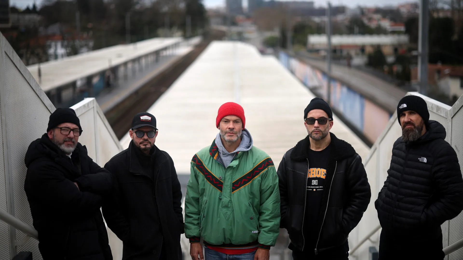 
                    Dealema fazem celebração de 