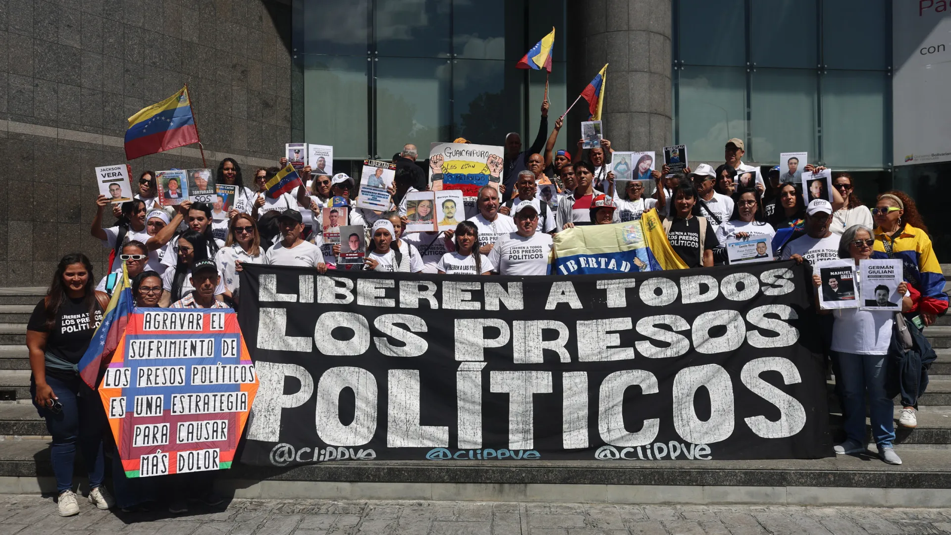 
                    Presidente interina da Venezuela Delcy Rodríguez assina lei de amnistia
                