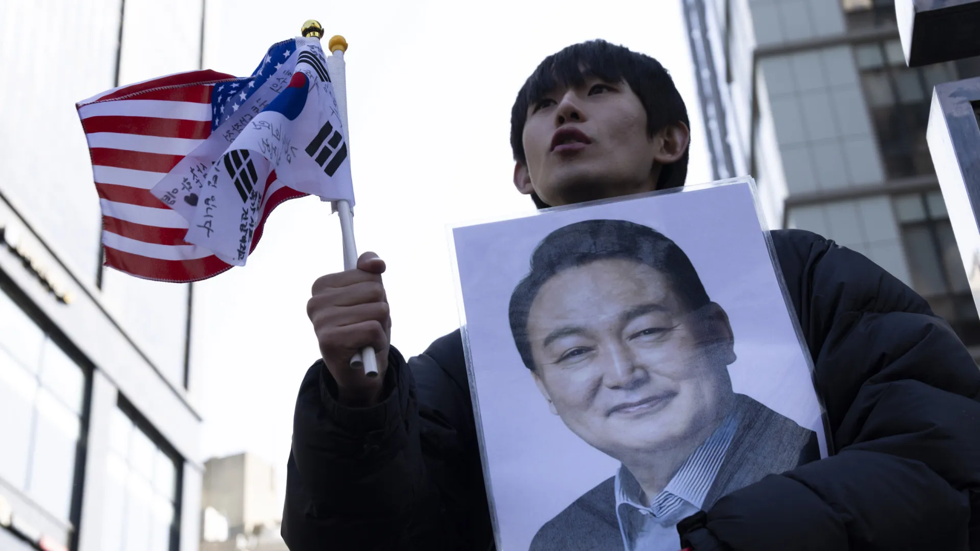 
                    Ex-presidente da Coreia do Sul recorre da condenação a prisão perpétua
                