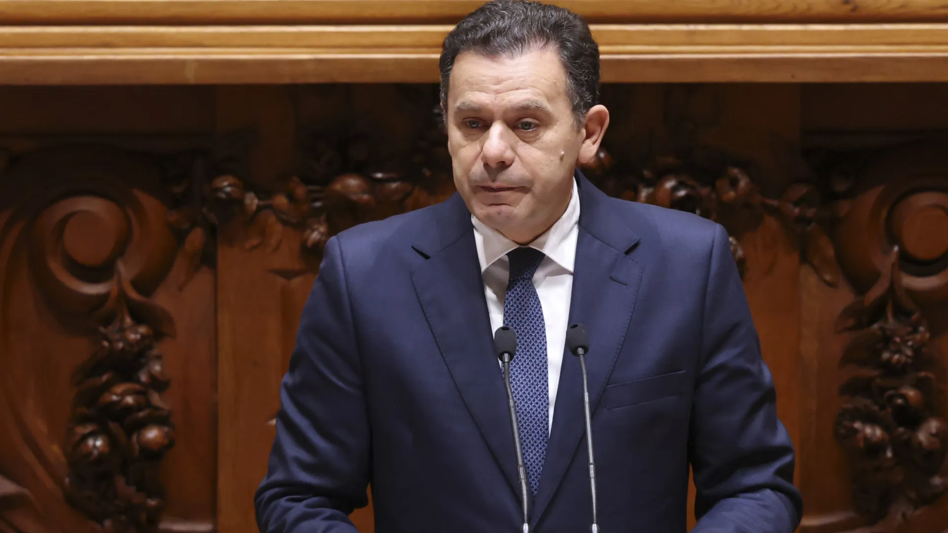 
                    Montenegro vai propor novo MAI na próxima semana
                