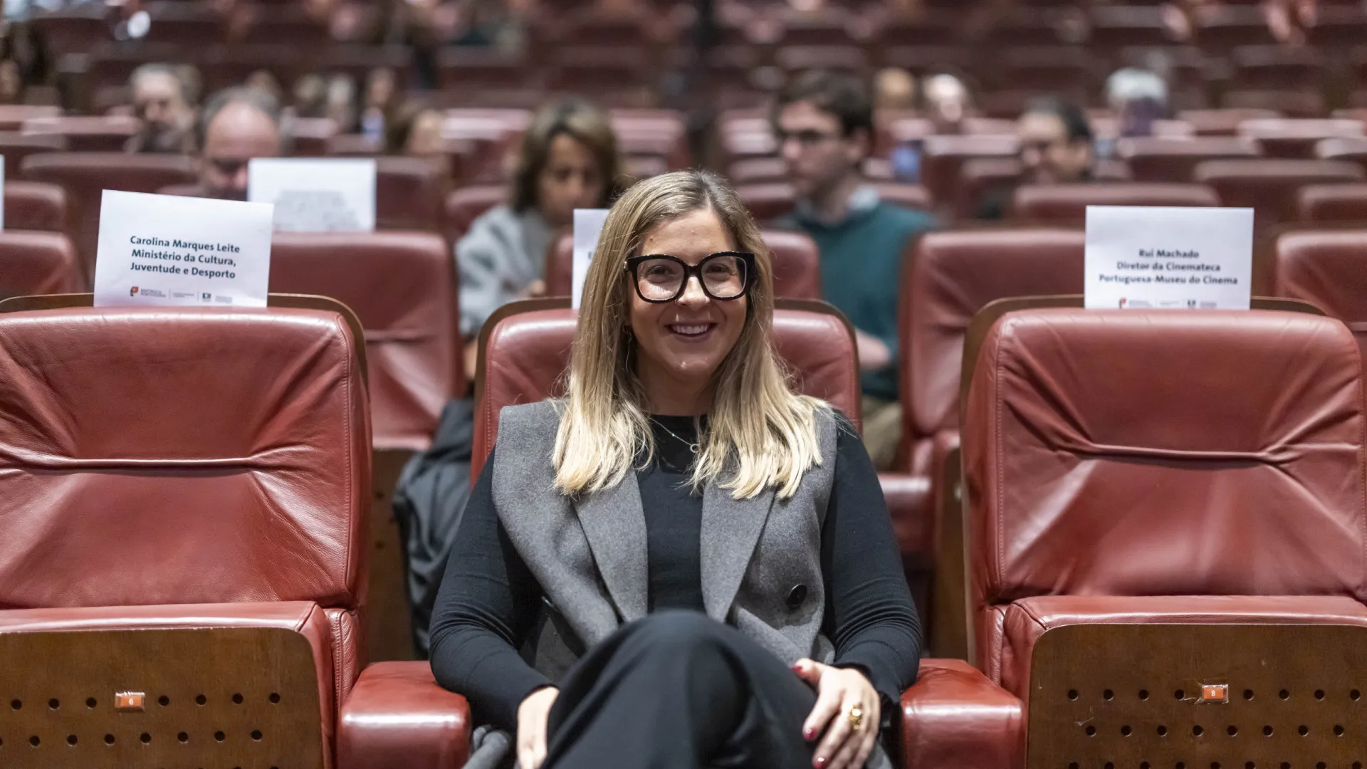 
                    Cultura: Emitidos 30 mil cheques-livro no primeiro mês e meio
                