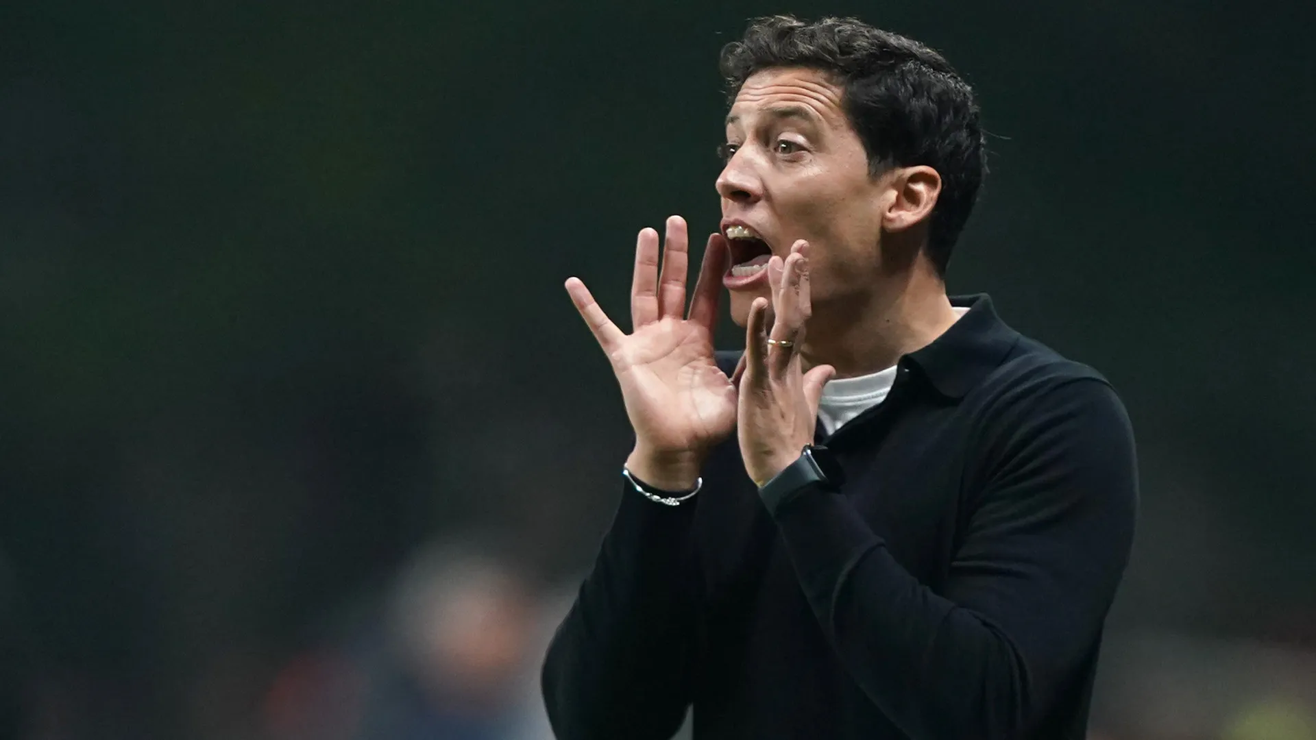 
                    Luís Pinto espera Vitória com 